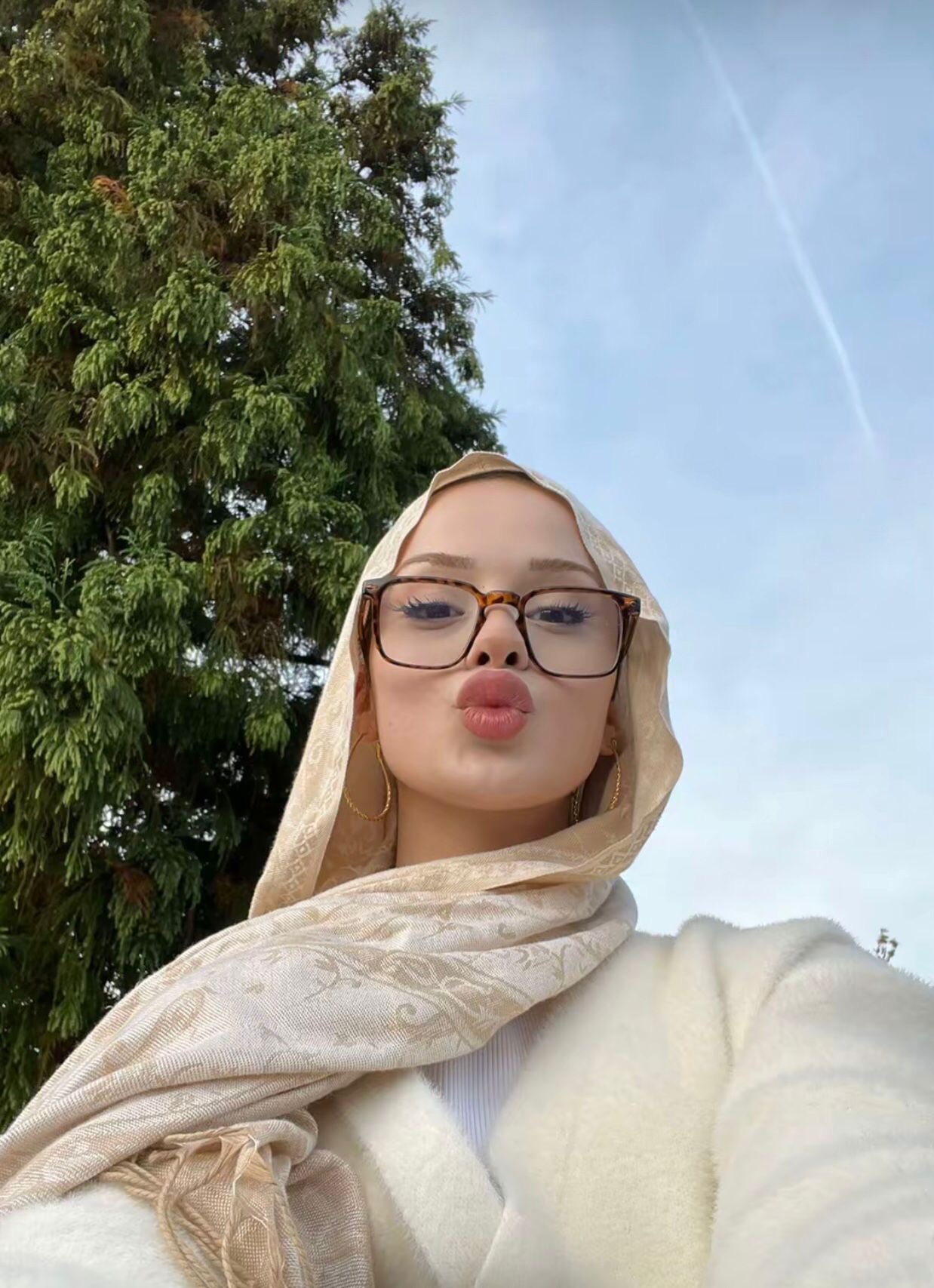 Yırca Ruhani Kadın Bayan Escort Emine